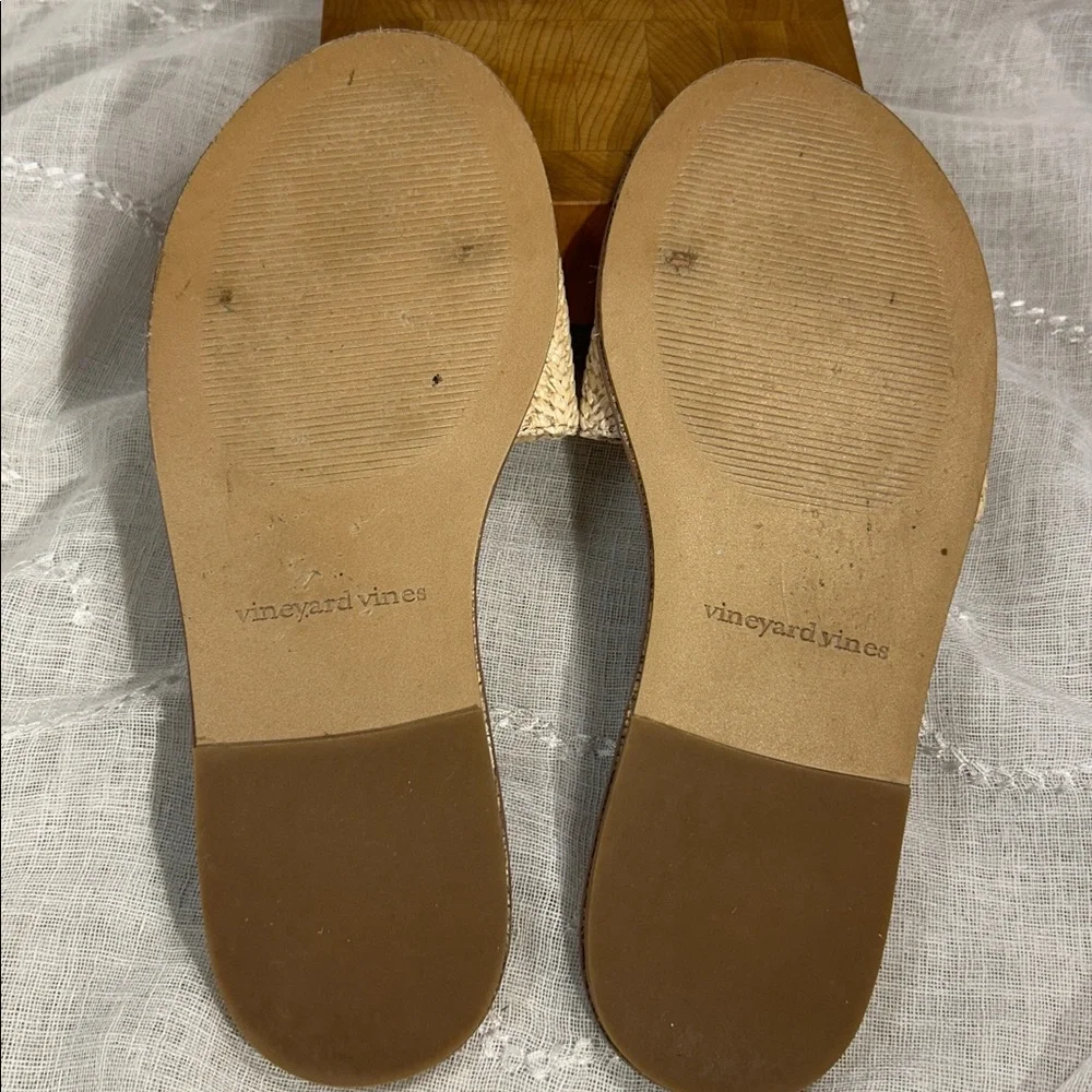 NWOT Vineyard Vines slide in flat leather sandals